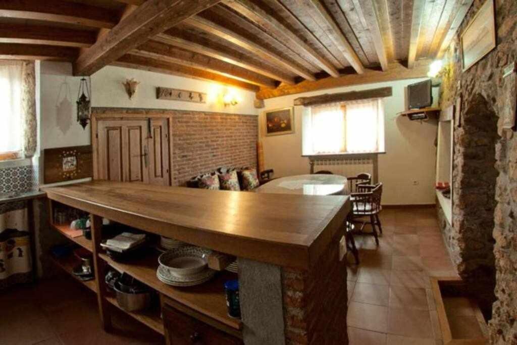 Casa Tia Modesta Es Una Calida Y Acogedora Casa Cabezas Bajas Kültér fotó